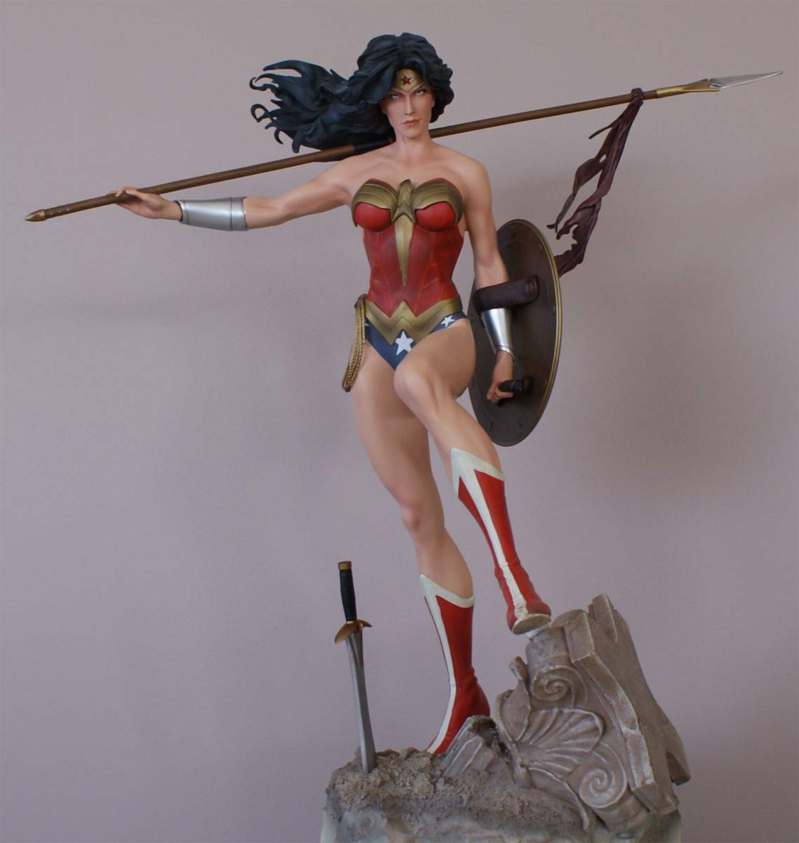 Wonder Woman: Saving the Day Premium Format Figure by Sideshow Collectibles