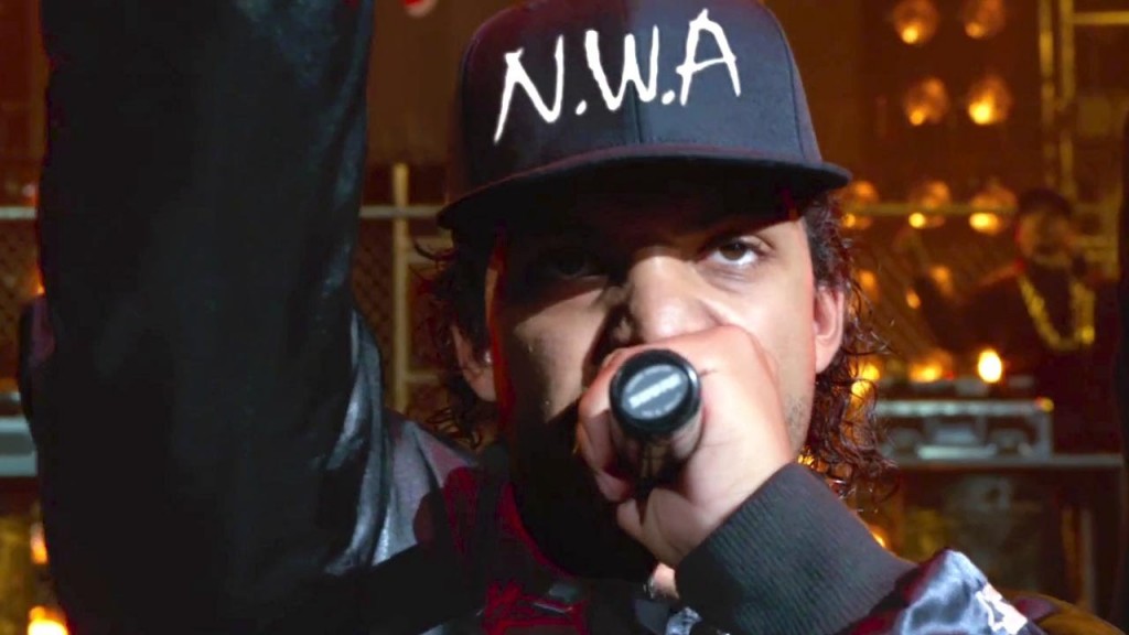 watch straight outta compton with subtitles